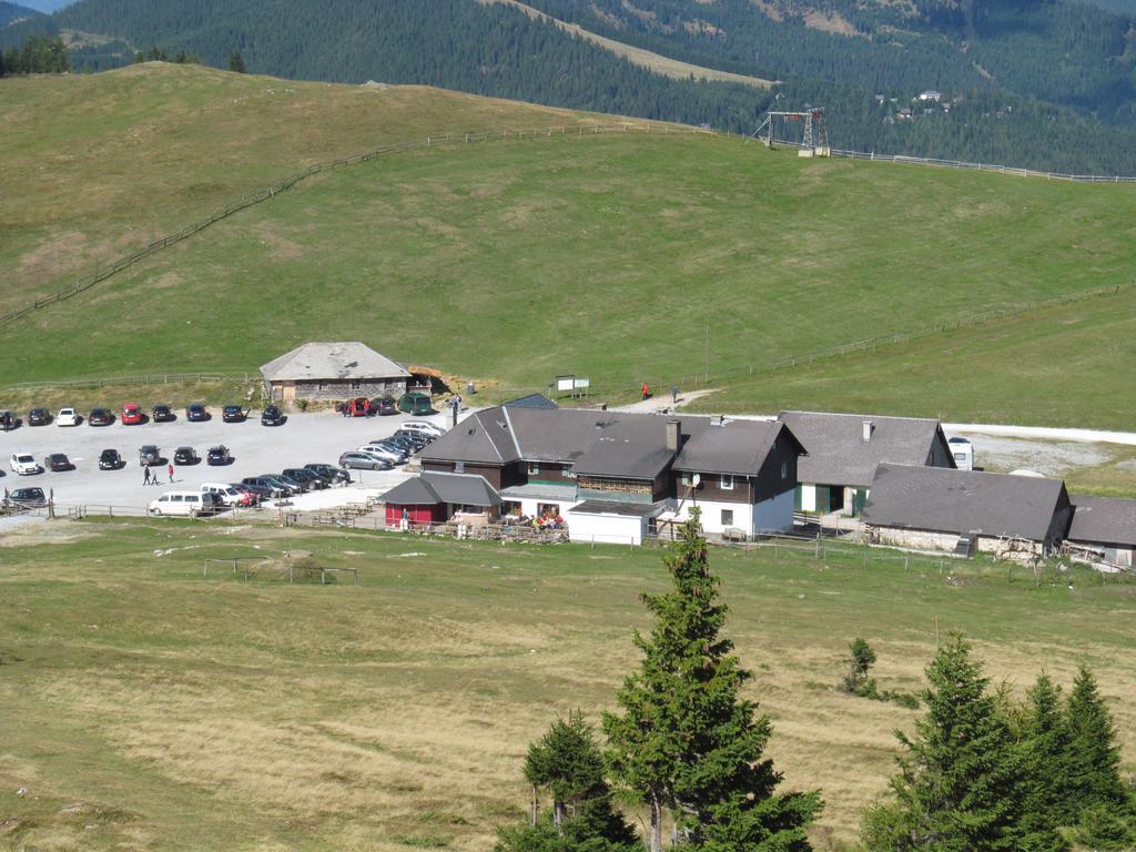 Altes Almhaus Hotell Maria Lankowitz Eksteriør bilde